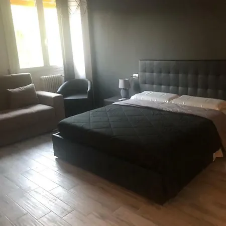 Penzion La Boutique Fronte Fiera Boloňa